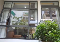 CỬA SỔ MỞ HẤT KẾT HỢP VÁCH GIỮA