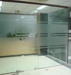 Cửa kính cường lực 04