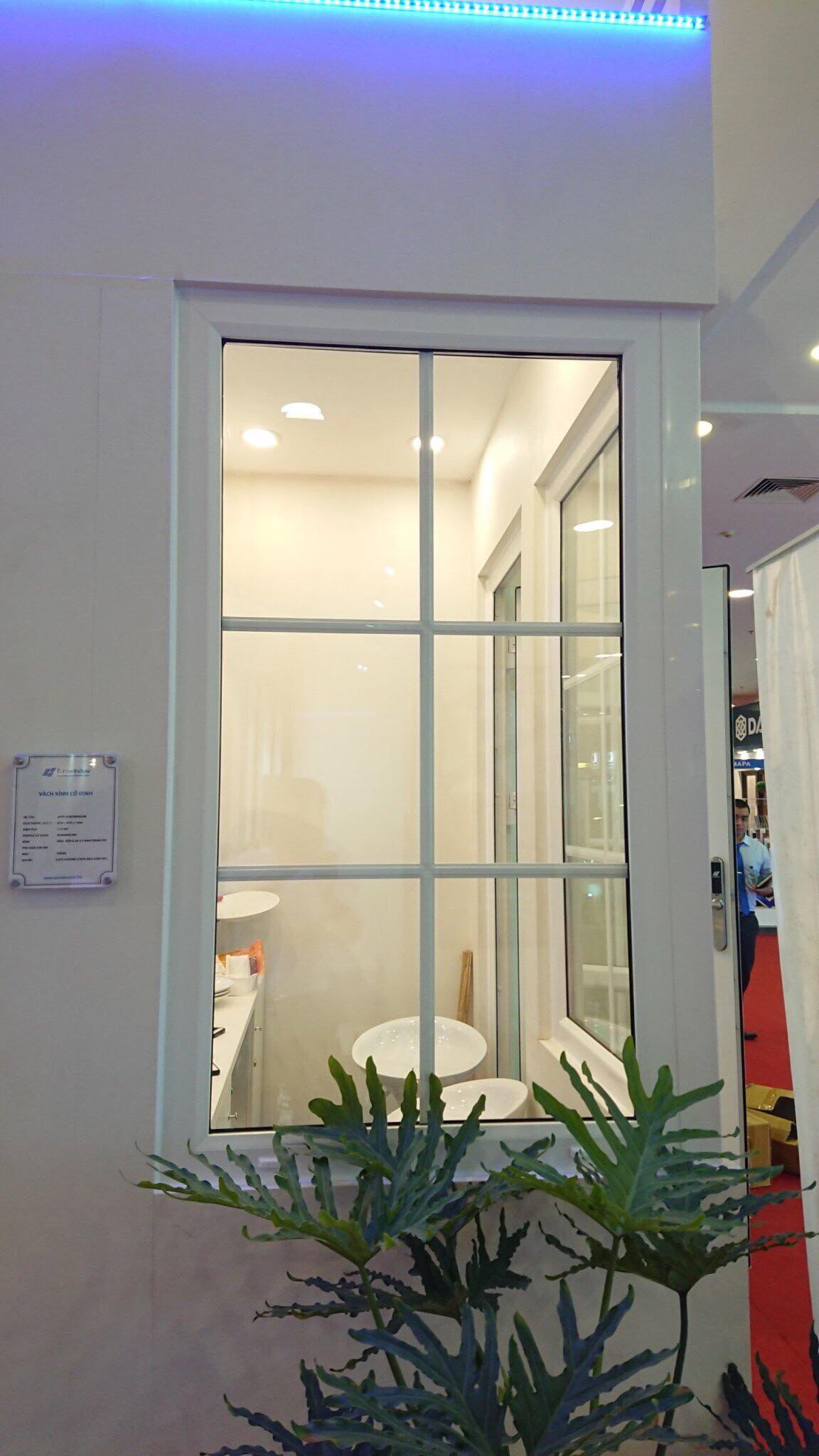 CỬA SỔ 1 CÁNH MỞ QUAY